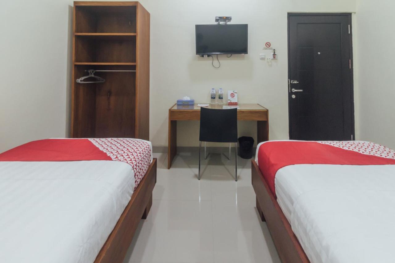 Clean & Comfort Homestay Ambon Kültér fotó