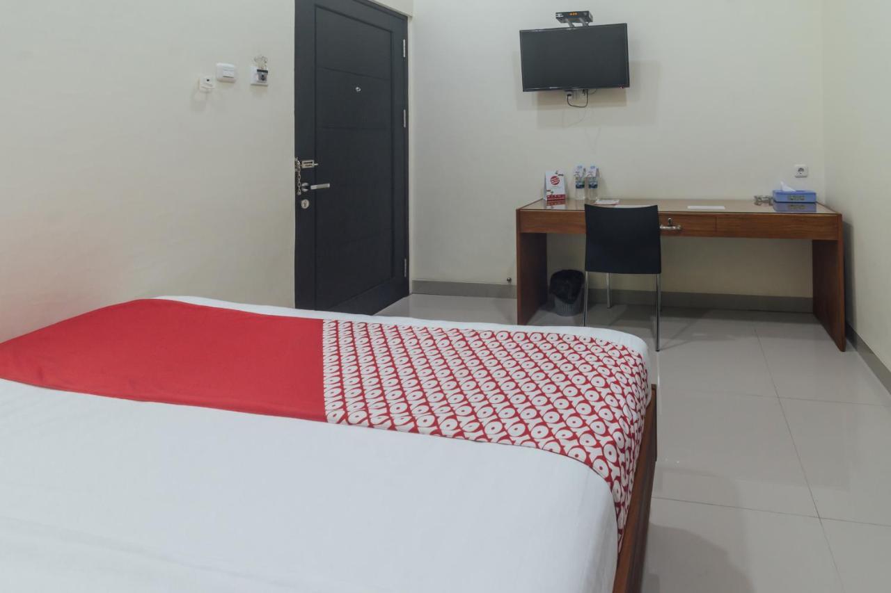 Clean & Comfort Homestay Ambon Kültér fotó