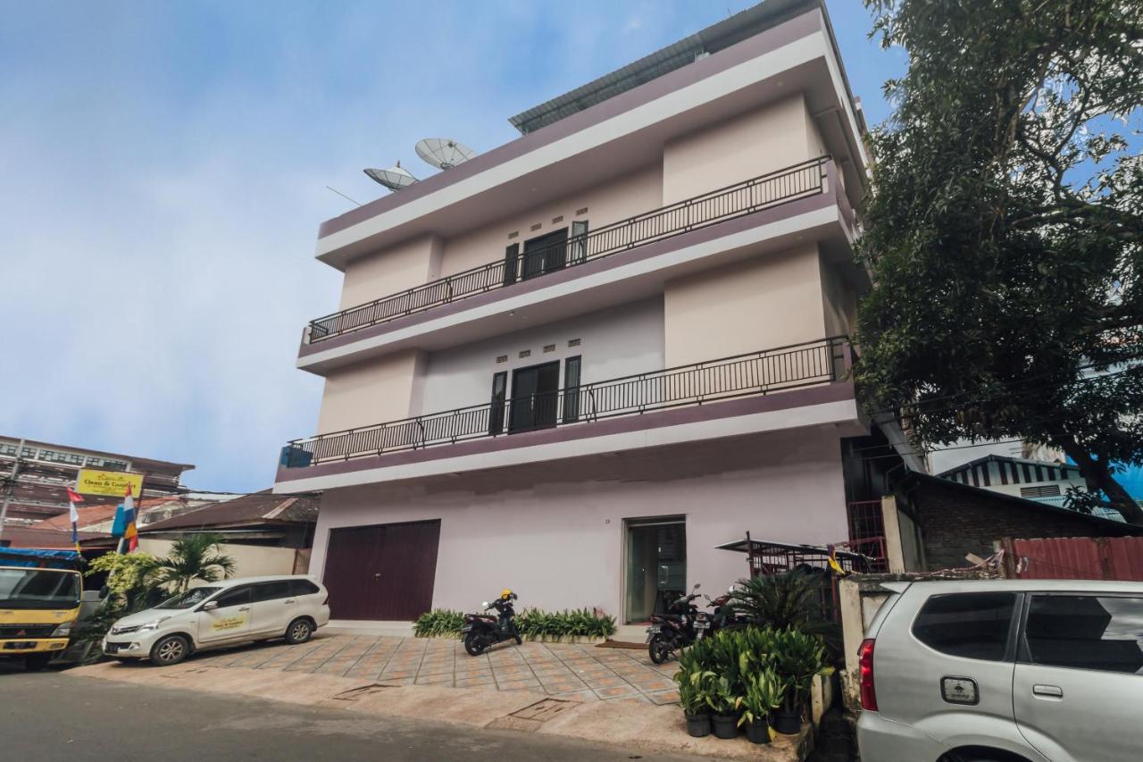 Clean & Comfort Homestay Ambon Kültér fotó