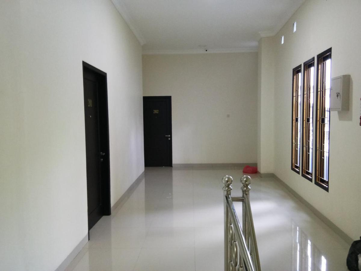 Clean & Comfort Homestay Ambon Kültér fotó