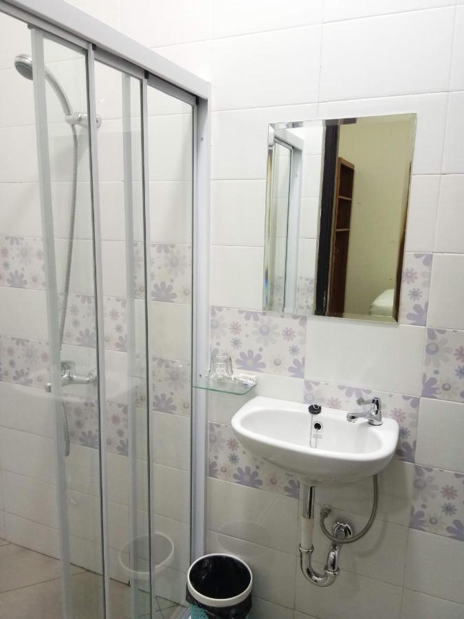 Clean & Comfort Homestay Ambon Kültér fotó